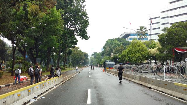 Begini Situasi di Luar Gedung MK Saat Sidang Perdana Digelar