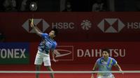 Ganda putri Indonesia unggulan ke-7, Apriyani Rahayu/Siti Fadia Silva Ramadhanti saat bertanding melawan pasangan Belanda Debora Jille/Cheryl Seinen dalam babk 32 besar turnamen bulu tangkis Daihatsu Indonesia Master 2022 di Istora Senayan, Jakarta, Selasa (7/6/2022). Apriyani Rahayu/Siti Fadia Silva Ramadhanti menang dua game langsung 21-12, 21-9. (Bola.com/Ikhwan Yanuar)