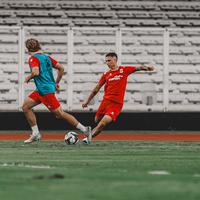 Siapa Sosok Bule yang Ikut Latihan Timnas Indonesia pada Unggahan Instagram Eliano Reijnders?