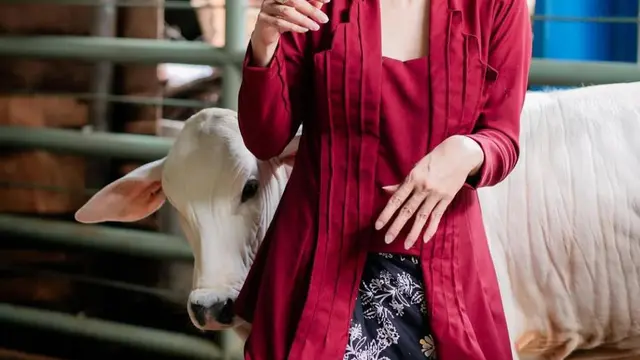 Keseruan Maudy Koesnadi di aviary. (credit:instagram.com/maudykoesnaedi)