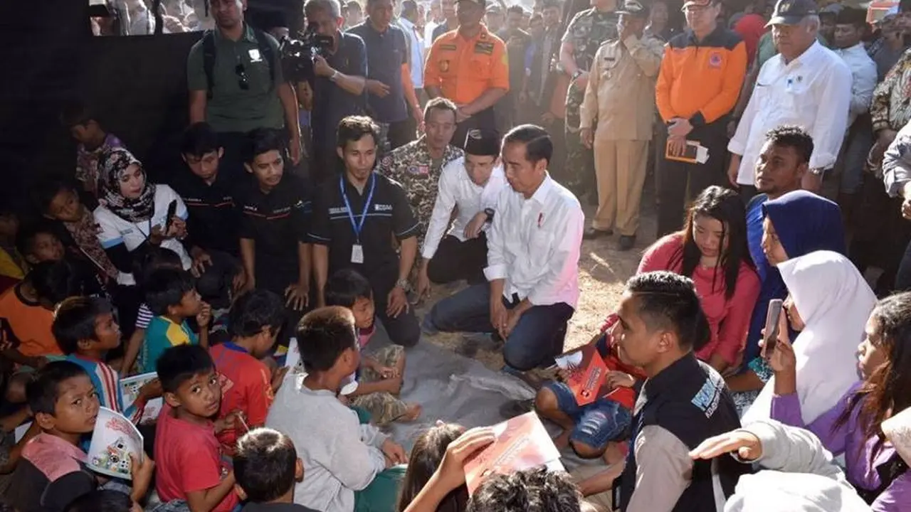Presiden Jokowi dan TGB kunjungi korban gempa Lombok.