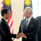 Presiden RI Jokowi dan PM Malaysia Najib Razak. (ANTARA FOTO/Udden Abdul)