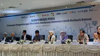 Direktur Utama PT PLN (Persero) Darmawan Prasodjo mengungkapkan masyarakat yang ini melakukan pembelian motor listrik bisa melalui aplikasi PLN Mobile.