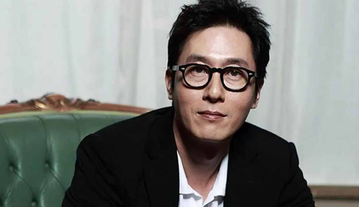 Kabar duka yang datang dari Kim Joo Hyuk masih menjadi buah pembicaraan hingga kini. Kecelakaan tragis yang menjadi penyebab kematian Kim Joo Hyuk sampai sekarang masih dicari kebenarannya. (Instagram/kimkimjoohyuk_fan)