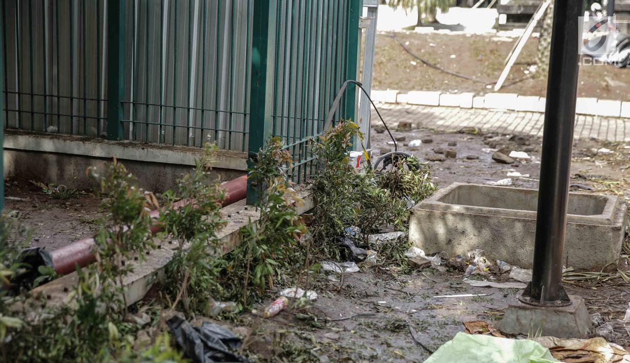 FOTO Pagar  Tanaman  di  Stadion Utama GBK Rusak News 