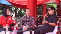 Perwakilan MPP M. Qardavi dalam acara talkshow tentang UMKM bersama dengan Bank Indonesia (BI) di acara Apel Siaga PDIP di Alun-alun Kabupaten Lebak, Banten, Minggu (19/2/2023). (Dokumentasi PDIP)