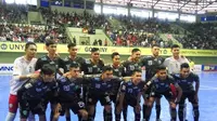 Vamos FC lolos ke final Pro Futsal League 2017 setelah mengalahkan Mataram FC 5-2 pada laga semifinal di GOR Universitas Negeri Yogyakarta, Sabtu (13/5/2017). (Liputan6.com/Switzy Sabandar)