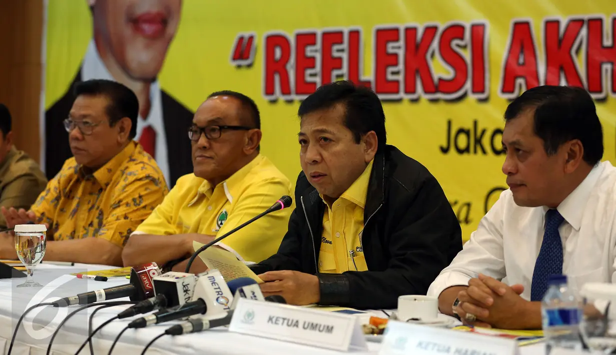 Dalam Dialog Internal Partai Golkar disampaikan ucapan selamat kepada Donal Trump sebagai Presiden terpilih AS di DPP Partai Golkar, Jakarta, Kamis (10/11). (Liputan6.com/Johan Tallo)