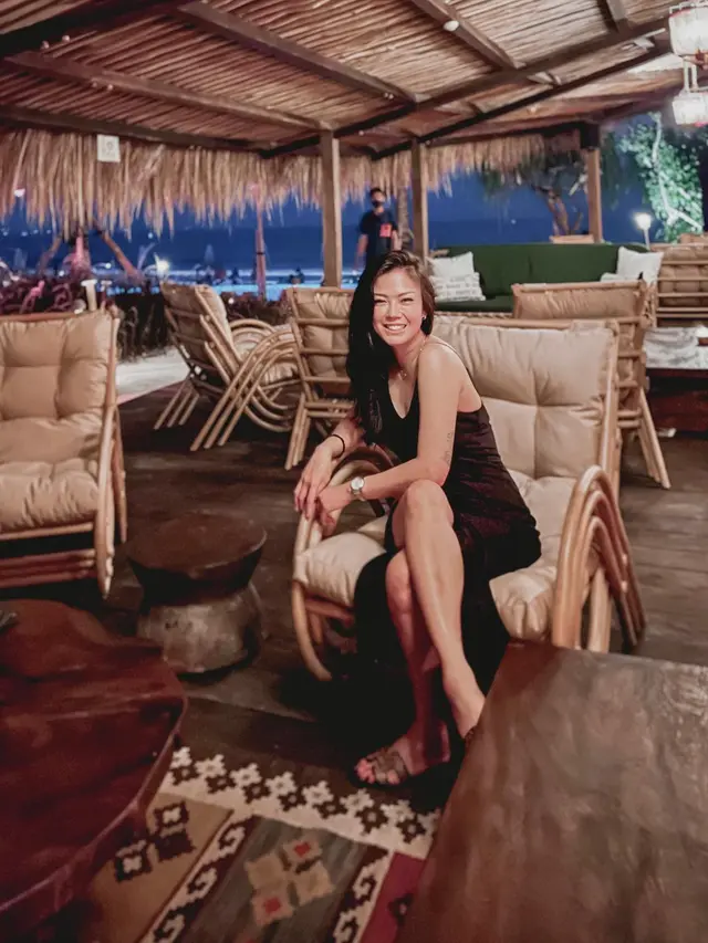 6 Momen Liburan Nita Gunawan di Bali, Selalu Tampil Menawan