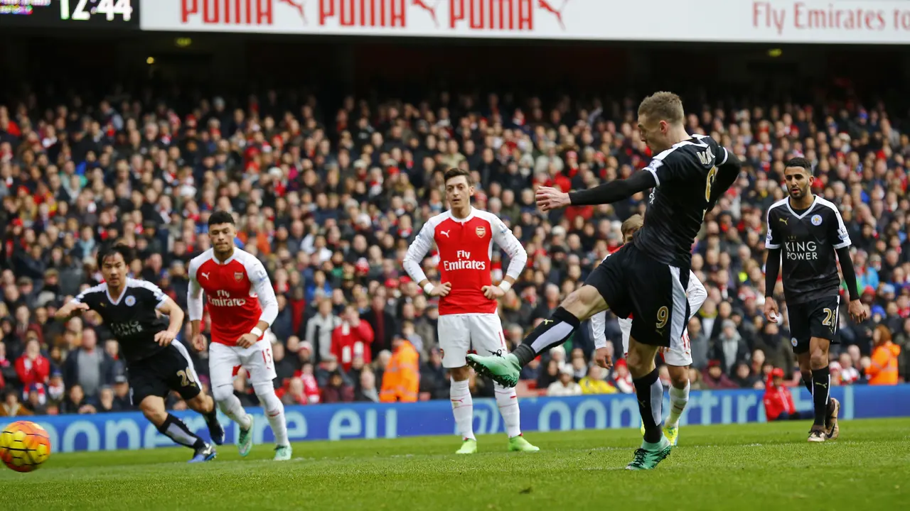 Babak I: Vardy Pimpin Leicester Atasi Arsenal