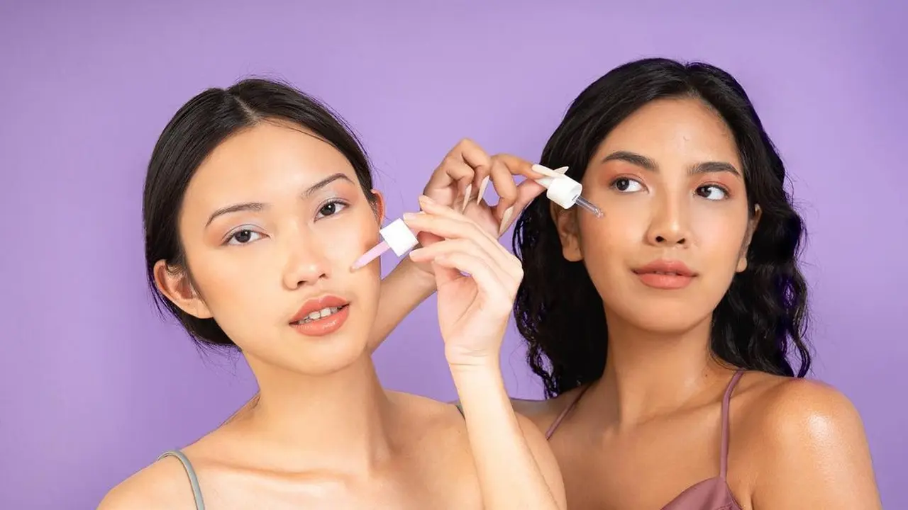 Diary Fimela: Bermula dari Tekad untuk Mencintai Kulit, Dua Kakak-Adik Menciptakan Serum untuk Pancarkan Keunikan Kulit Indonesia