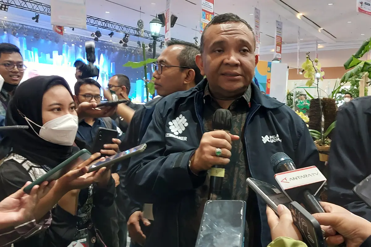 Wakil Menteri Ketenagakerjaan Afriansyah Noor menjelaskan mengenai besaran upah minimum 2023 di Jakarta Convention Center, Senayan, Jumat (28/10/2022).