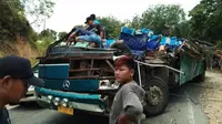 Bus tujuan Pekanbaru dari Kuantan Singingi yang mengalami kecelakaan maut di jalan lintas. (Liputan6.com/Dok Polres Kuansing/M Syukur)