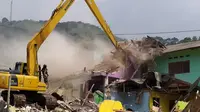 Puluhan Bangunan di Naringgul Puncak Bogor Akhirnya Rata dengan Tanah