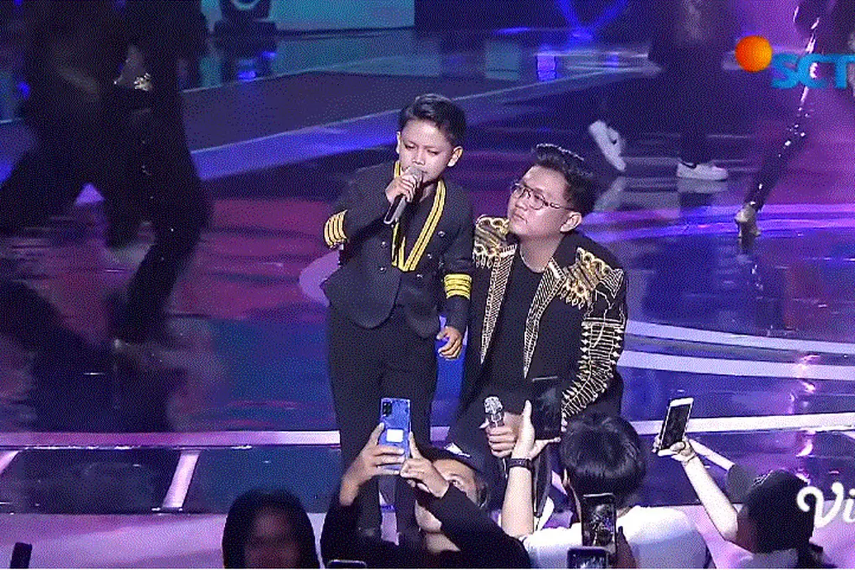 Farel Prayoga dan Denny Caknak Berhasil Goyang Panggung HUT SCTV 32 XtraOrdinary