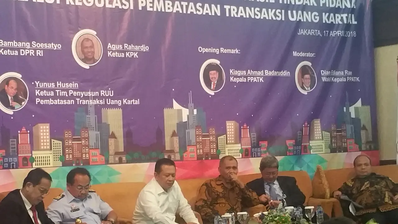 Rancangan Undang-Undang (RUU) Pembatasan Transaksi Uang Kartal. (Liputan6.com/Nanda Perdana)