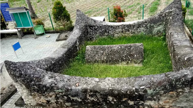 Makam Keramat Raja Buloggodu Gorontalo Sarat Misteri
