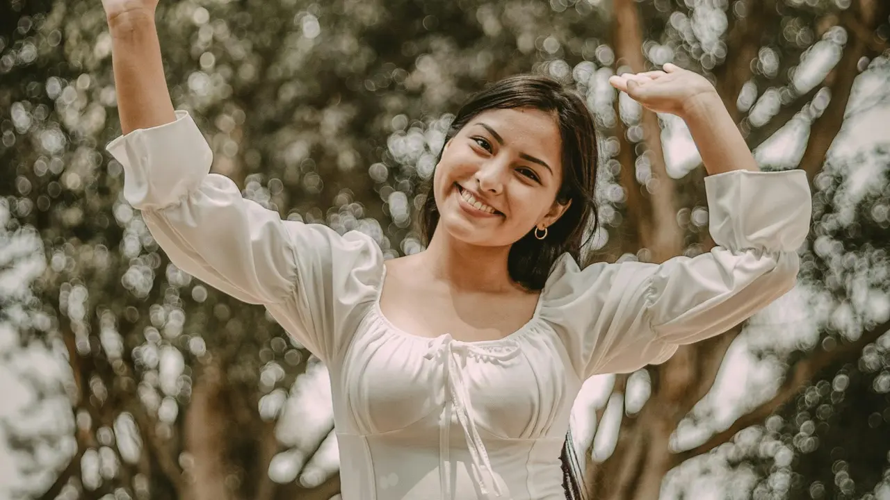 wanita september mental yang kuat bahagia