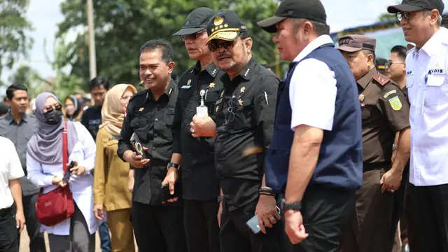 Mentan SYL Tinjau Tanam Padi Perdana Gernas El Nino di Sumsel, Pastikan Kondisi Beras Aman