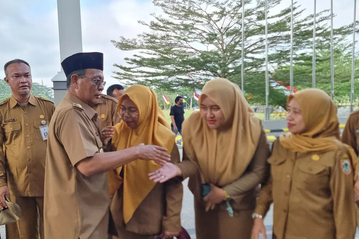 Apel Pagi Bersama Paman Birin, Pegawai Pemprov Kalsel Diselimuti Rasa Haru dan Sukacita