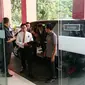 Yusril Ihza Mahendra saat tiba di kantor DPP PDIP Jakarta. (Liputan6.com/Nanda Perdana Putra)