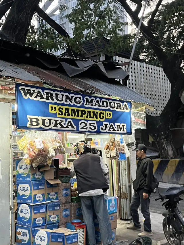 6 Potret Toko Buka 25 Jam Ini Kocak, Melebihi Batas Waktu dalam Sehari