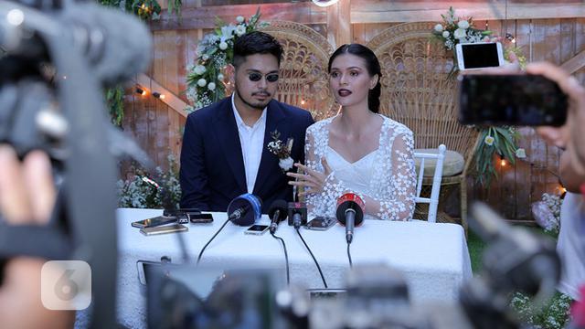 [Bintang] Franky Sihombing Ingin Cucu Banyak, Ini Tanggapan Istri Petra Sihombing