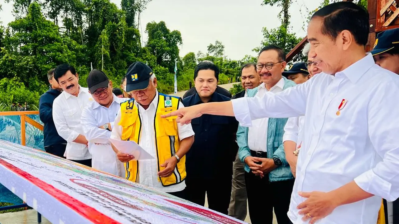 Presiden Jokowi ketika memaparkan calon training center Timnas Indonesia di Ibu Kota Nusantara (IKN).