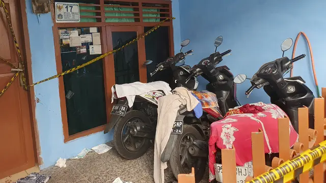 Lokasi penusukan terhadap  H (43) dan suaminya, MY (61) di kawasan Kebon Baru, Tebet, Jakarta Selatan. (Merdeka.com/Bachtiarudin Alam)
