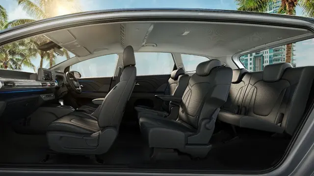 Tampilan utuh Hyundai Stargazer (Ist)