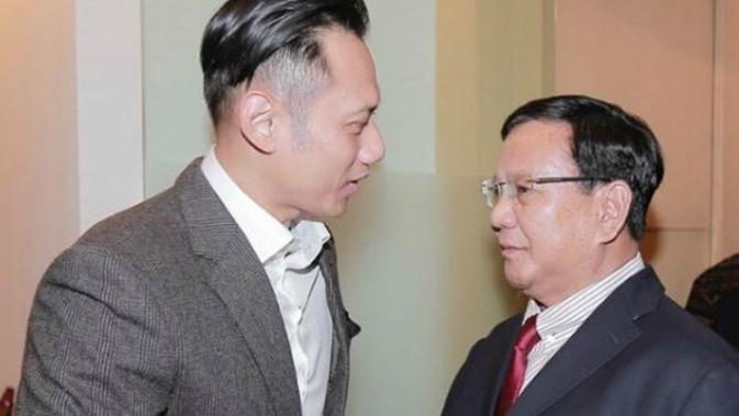Prabowo dan AHY Jabat Tangan Erat di RSPAD, Pertanda 