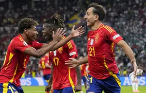 Spanyol vs Uruguay: Luis De La Fuente Soroti Peran Penting Mikel Oyarzabal!