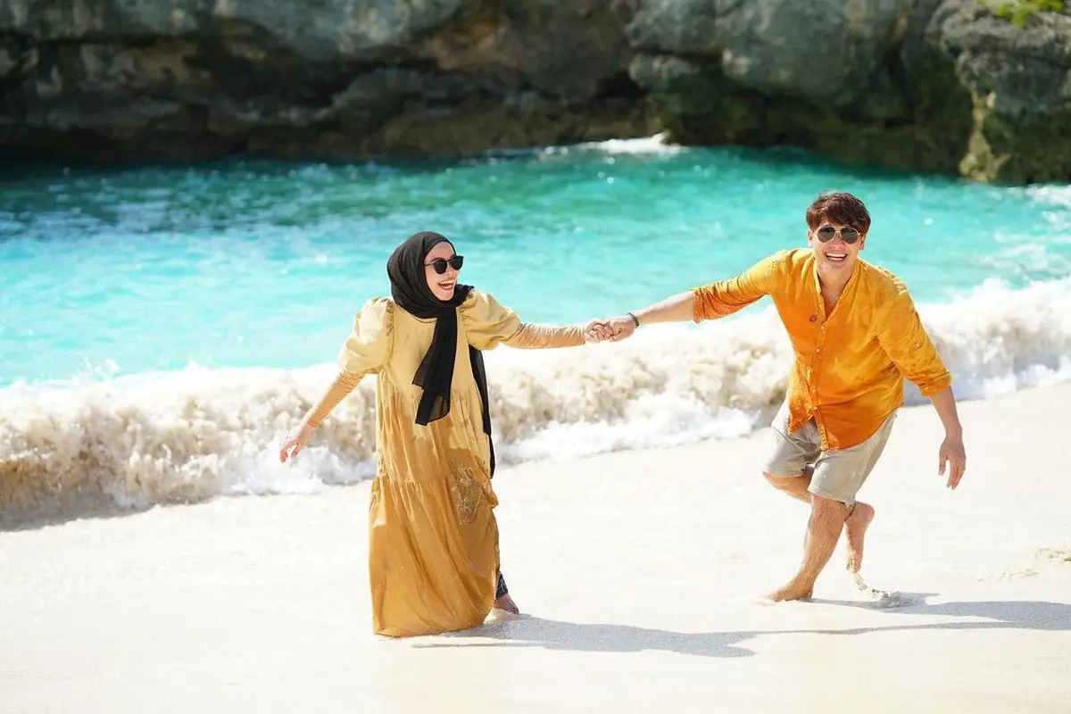 Rizky Billar dan Lesti Kejora. (Foto: Instagram @lestykejora)