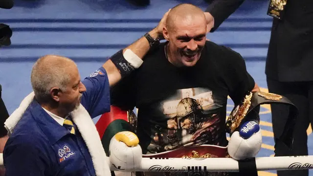 Foto: Hajar Anthony Joshua, Oleksandr Usyk Rebut Gelar Juara Tinju Kelas Berat Dunia