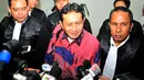 Udar Pristono usai menjalani sidang pembacaan eksepsi di Pengadilan Tipikor, Jakarta, Senin (20/4/2015).  Dalam pembelaannya, Udar menilai ada kejanggalan dalam tuduhan jaksa. (Liputan6.com/Yoppy Renato)