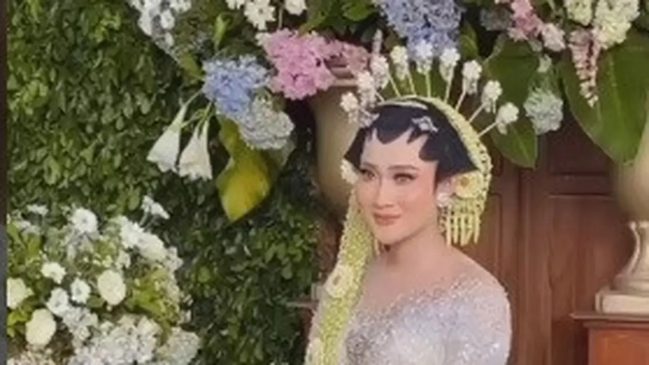 Pedangdut Yeni Inka resmi menikah dengan Briptu Khrisna Shakti (Foto: Instagram @info_cepu)