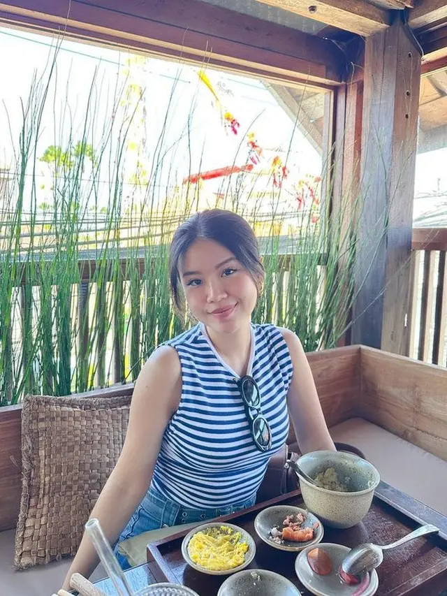 Ingin Mirip Jennie, Ini 6 Potret Selebgram Titan Tyra yang Viral Operasi Potong Rahang