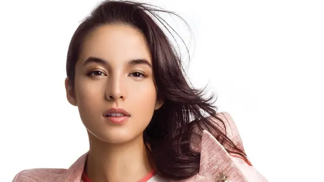 Menggemaskan, Paras Cantik Chelsea Islan Dulu dan Sekarang Selalu Sukses Mencuri Hati