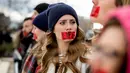 Sejumlah aktivis antiaborsi Amerika Serikat (AS) berkumpul di Washington, Jumat (27/1). Mereka menggelar aksi unjuk rasa tahunan untuk menentang tindakan untuk mengakhiri kehamilan tersebut. (AP PHOTO)