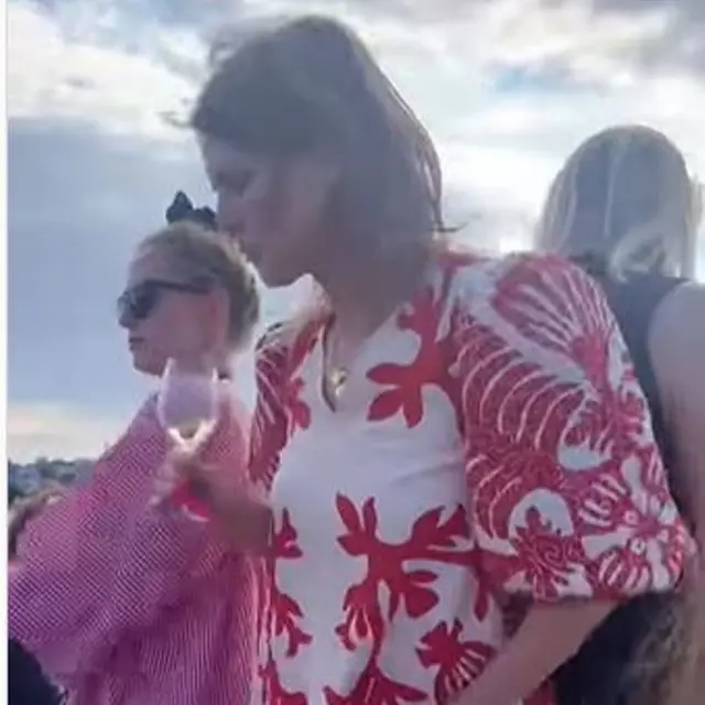 Beredar Video Ratusan Wanita Menari untuk Dukung PM Finlandia Sanna Marin