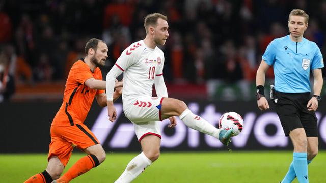 FOTO: Belanda Kalahkan Denmark 4-2