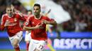 Pemain Benfica, Jonas Oliveira  merayakan golnya ke gawang FC Zenith Saint-Petersburg pada leg pertama babak 16 besar Liga Champions di Luz stadium, Lisbon. (AFP / Patricia De Melo Moreira)
