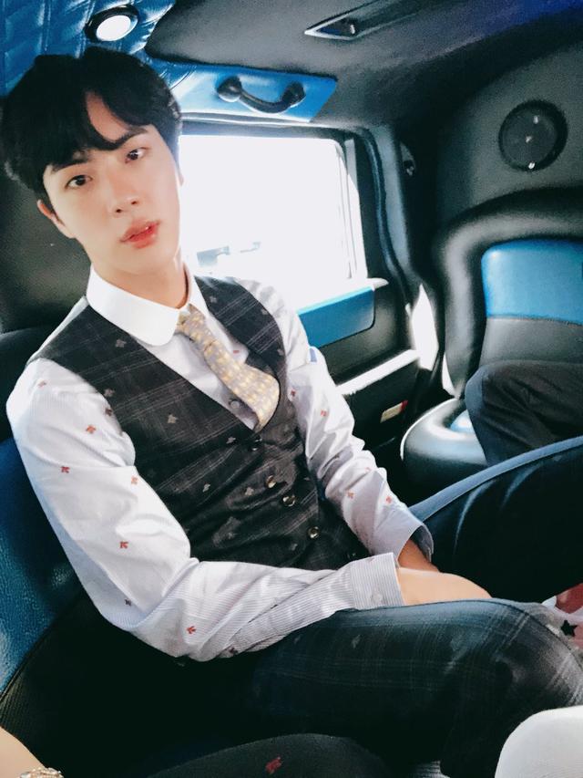Nenek Jin Bts Meninggal Saat Sang Cucu Raih Kemenangan Di Inkigayo