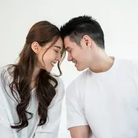 ilustrasi pasangan cinta/Hananeko_Studio/Shutterstock