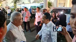 Momen Hangat Bahlil dan Pak Bas Pelukan Usai Sidang Kabinet