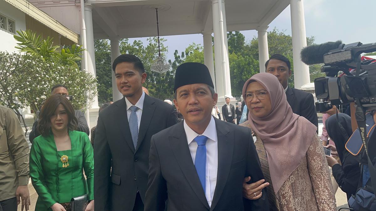 Kaesang Dampingi Raja Juli di Pelantikan Menteri: Alhamdulillah Pak Prabowo Percaya PSI Berita Viral Hari Ini Senin 21 Oktober 2024