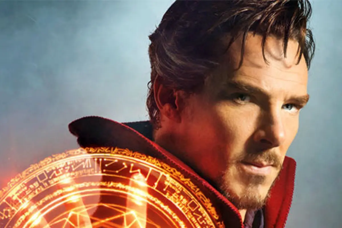 Penampakan Doctor Strange ala Superman di Trailer Perdana