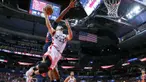 Guard Toronto Raptors, Fred Van Vleet, berusaha memasukan bola saat melawan San Lorenzo pada laga pramusim NBA di Rogers Center, Toronto, Sabtu (15/10/2016). Raptors menang 122-105 atas San Lorenzo. (USA Today Sports/Kevin Sousa)