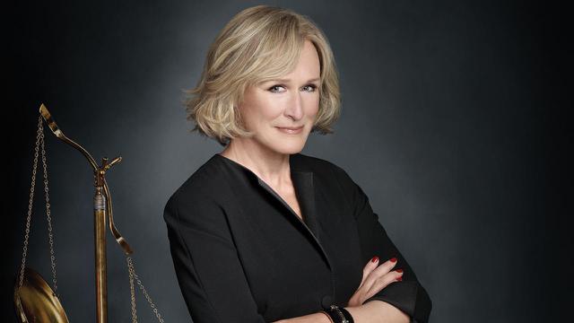 Emma Stone Dilirik Perankan Sosok Jahat Cruella de Vil