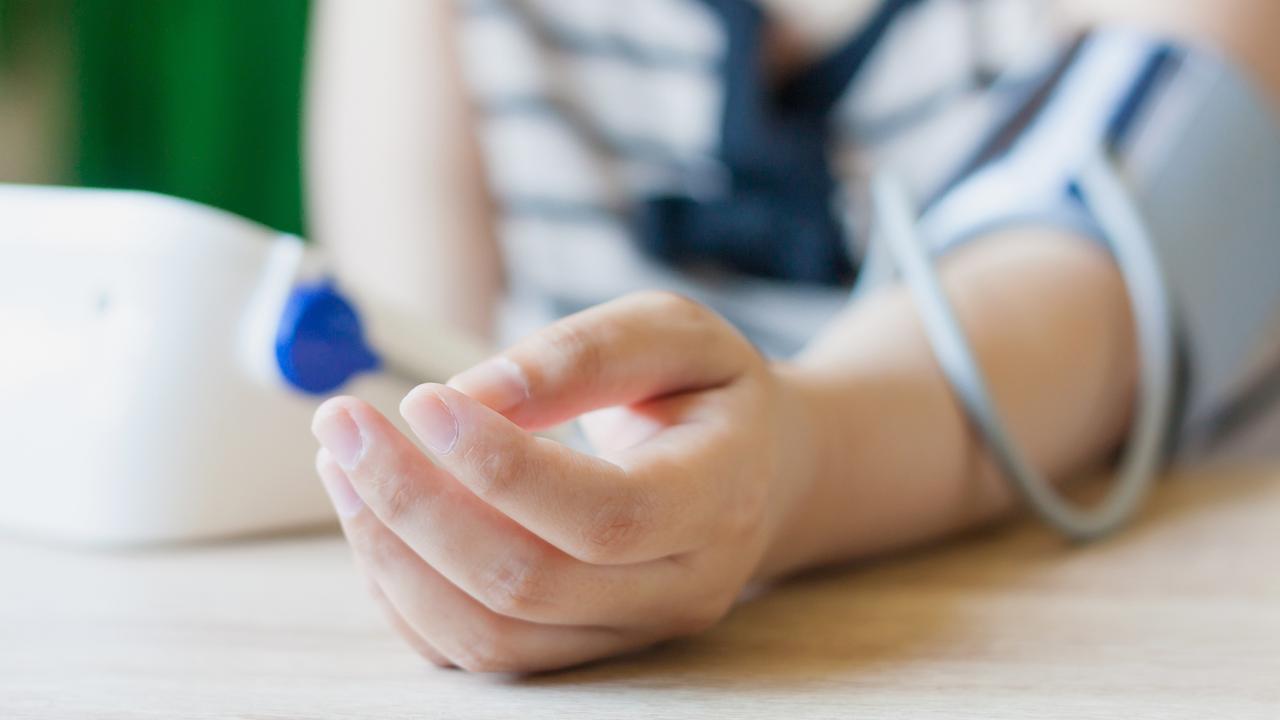 Mengukur tekanan darah